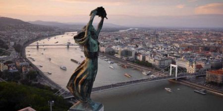 A picture of the Liberty Statue, Hungary